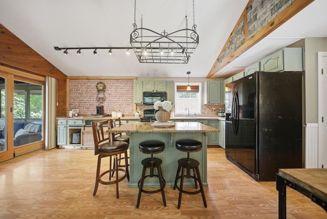 12 Campbell Drive, Pelham, NH 03076