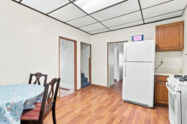 621 Oak Street, Davenport, IA 52802