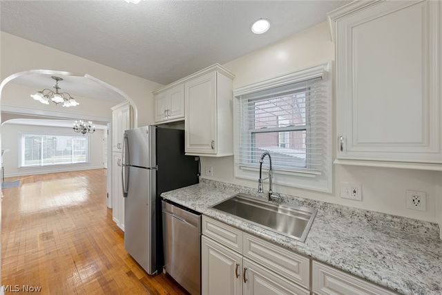 1474 Middleton Road, Cleveland Heights, OH 44121