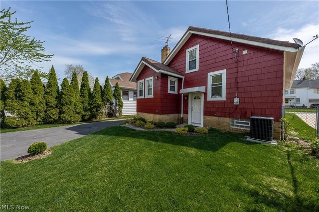 1474 Middleton Road, Cleveland Heights, OH 44121