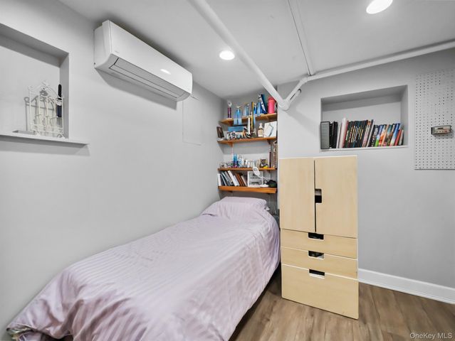 8511 122nd Street, Kew Gardens, NY 11415