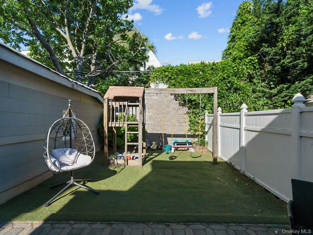 8511 122nd Street, Kew Gardens, NY 11415