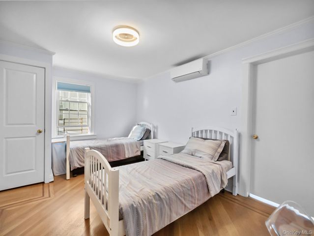 8511 122nd Street, Kew Gardens, NY 11415