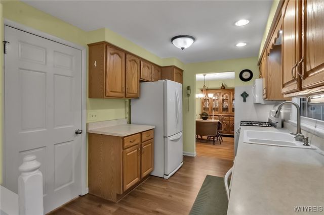 277 Woodward Drive, West Seneca, NY 14224