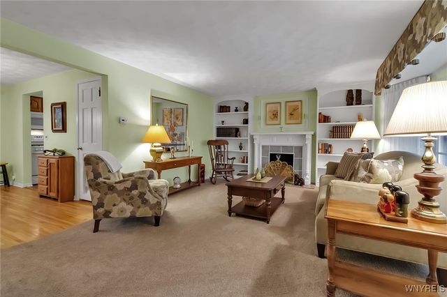 277 Woodward Drive, West Seneca, NY 14224