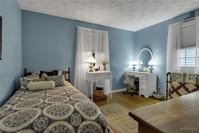 277 Woodward Drive, West Seneca, NY 14224