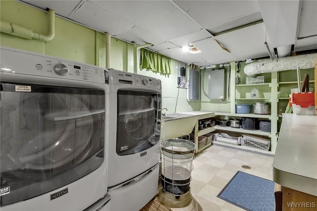 277 Woodward Drive, West Seneca, NY 14224