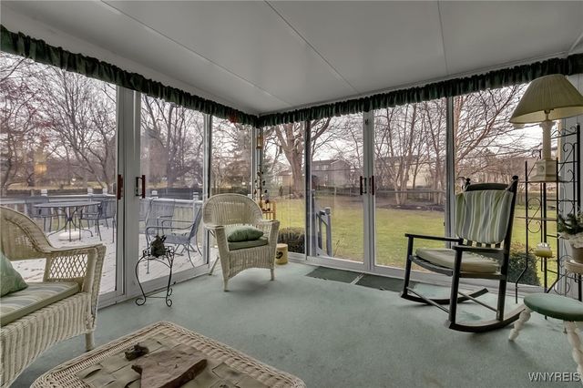 277 Woodward Drive, West Seneca, NY 14224