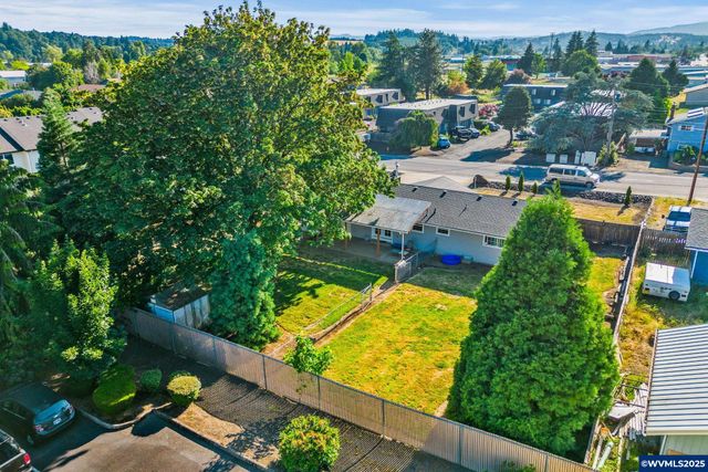 1220 SE Godsey Rd, Dallas, OR 97338