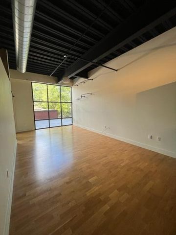 350 E Short Street 211, Lexington, KY 40507