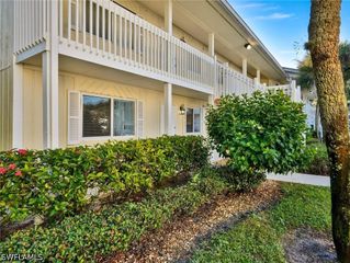 4621 Bayshore DR Q1, Naples, FL 34112