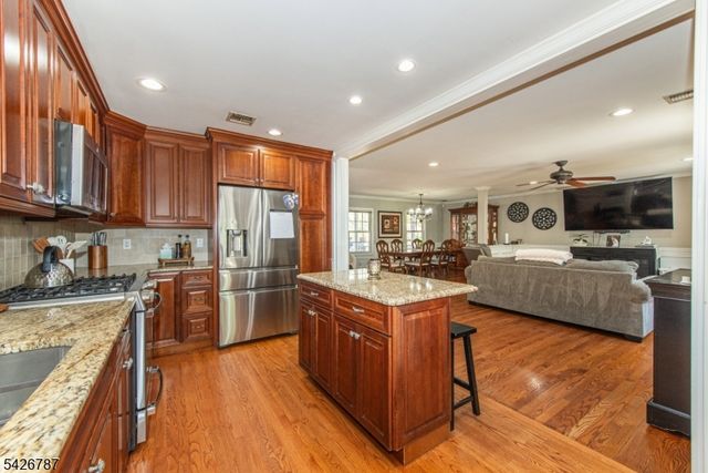 116 Big Piece Rd, Fairfield Twp., NJ 07004