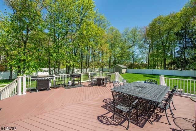 116 Big Piece Rd, Fairfield Twp., NJ 07004