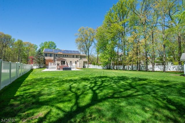 116 Big Piece Rd, Fairfield Twp., NJ 07004