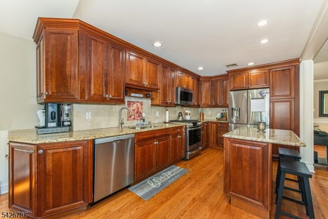 116 Big Piece Rd, Fairfield Twp., NJ 07004