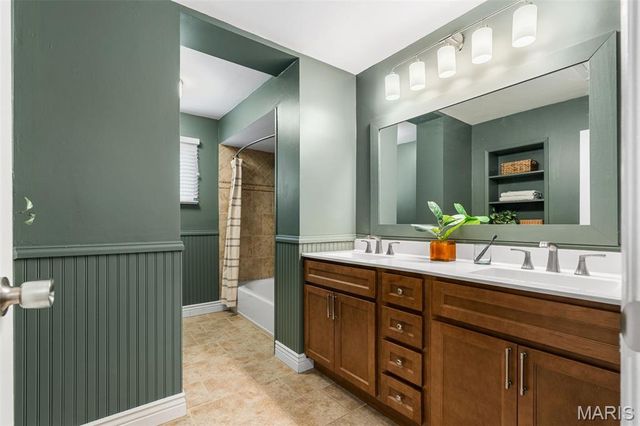 4716 Brookton Way, St Louis, MO 63128