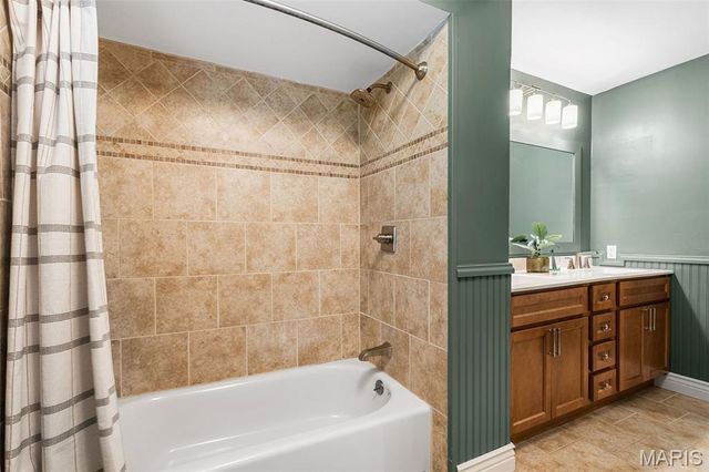 4716 Brookton Way, St Louis, MO 63128