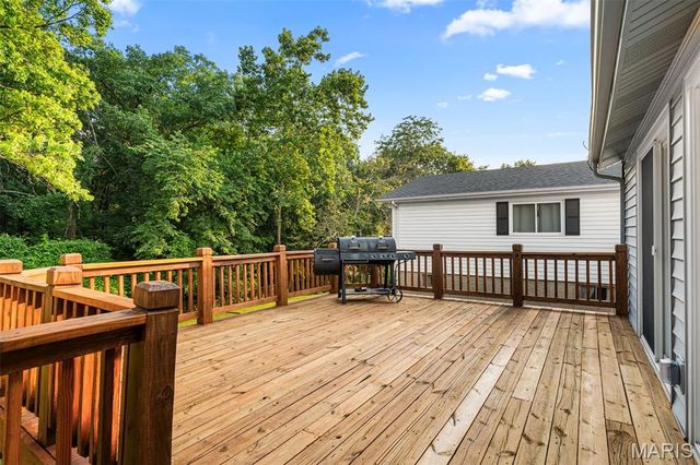 4716 Brookton Way, St Louis, MO 63128