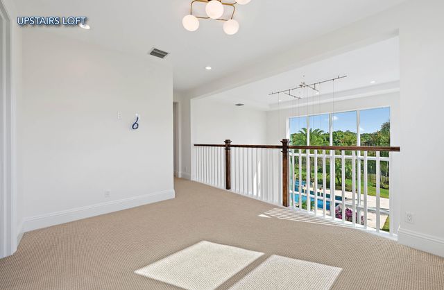 8184 SE Old Plantation Circle, Jupiter, FL 33458