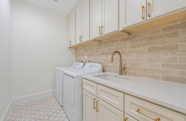 8184 SE Old Plantation Circle, Jupiter, FL 33458