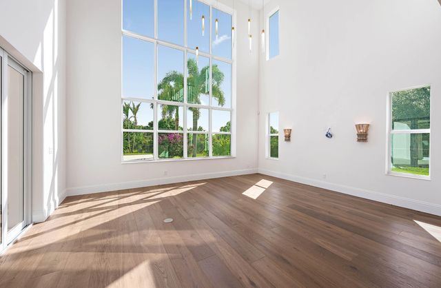 8184 SE Old Plantation Circle, Jupiter, FL 33458