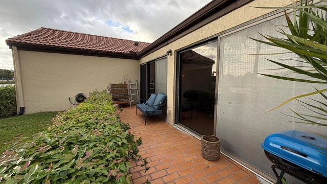 8232 Waterline Drive, Boynton Beach, FL 33472
