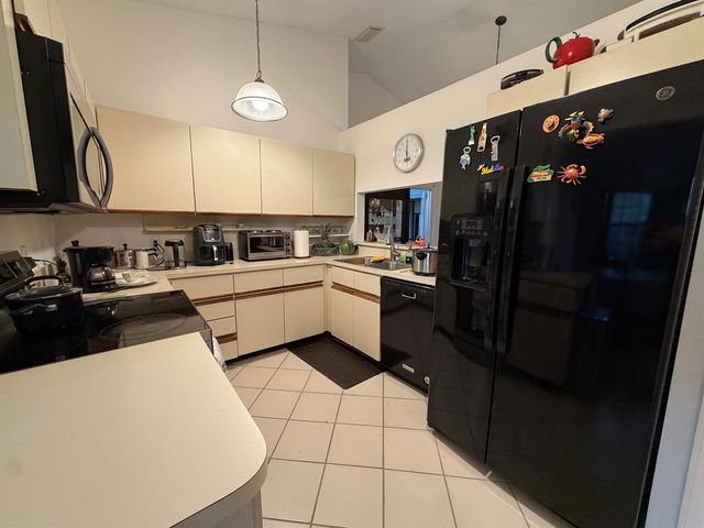 8232 Waterline Drive, Boynton Beach, FL 33472