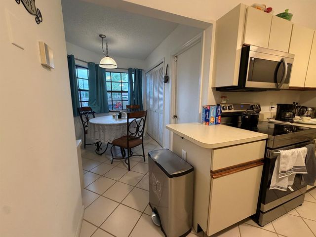 8232 Waterline Drive, Boynton Beach, FL 33472