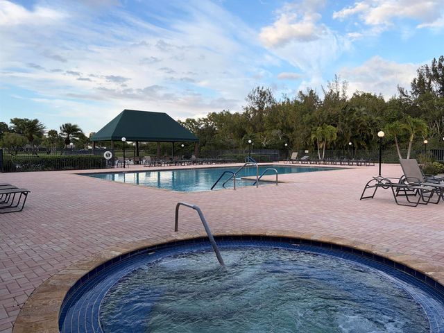 8232 Waterline Drive, Boynton Beach, FL 33472