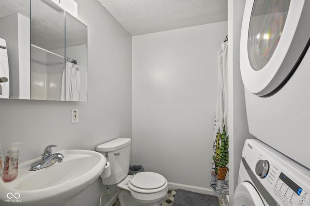 1051 Elm Street, Greenwood, IN 46142