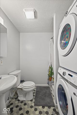 1051 Elm Street, Greenwood, IN 46142