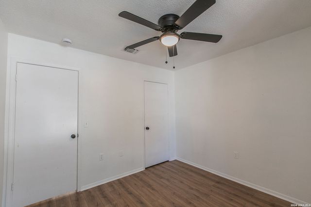 3662 CANDLEHEAD LN, San Antonio, TX 78244