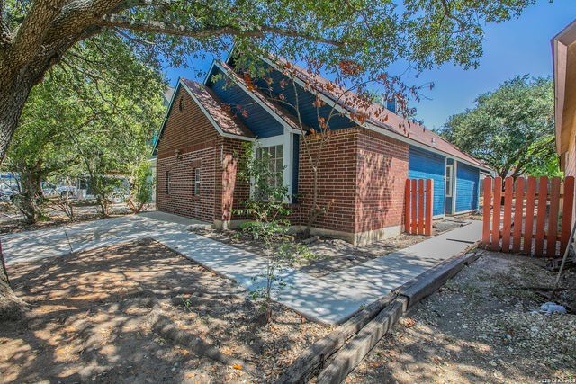 3662 CANDLEHEAD LN, San Antonio, TX 78244