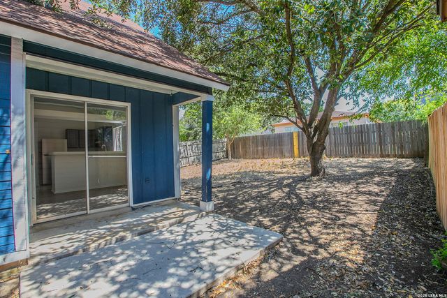 3662 CANDLEHEAD LN, San Antonio, TX 78244