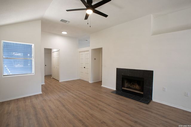 3662 CANDLEHEAD LN, San Antonio, TX 78244