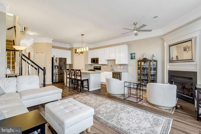 43546 MINK MEADOWS ST, Chantilly, VA 20152