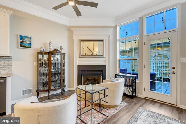 43546 MINK MEADOWS ST, Chantilly, VA 20152