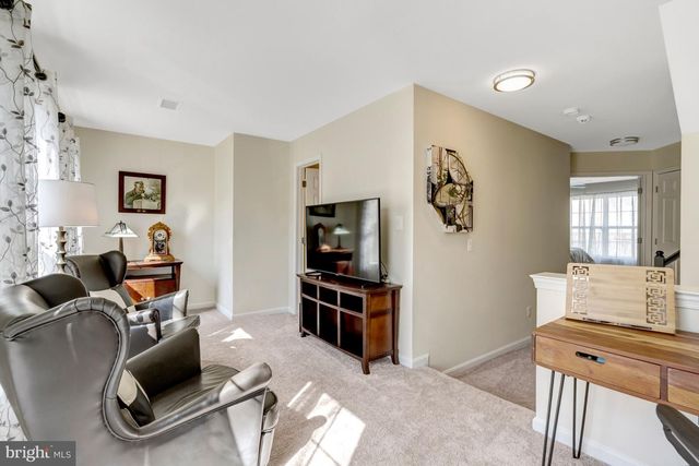 43546 MINK MEADOWS ST, Chantilly, VA 20152