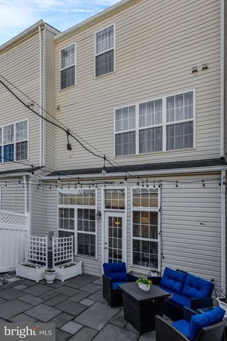 43546 MINK MEADOWS ST, Chantilly, VA 20152