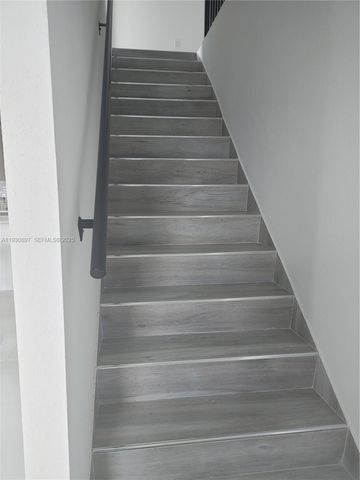 1167 NW 2nd St, Florida City, FL 33034