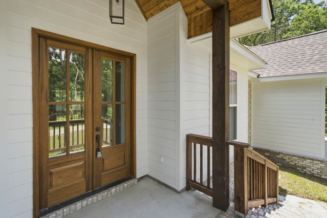 14 Shawnee Ln., Hattiesburg, MS 39402