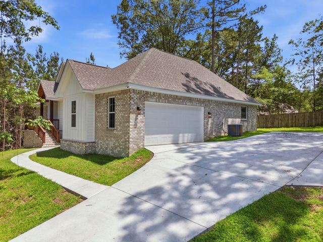 14 Shawnee Ln., Hattiesburg, MS 39402