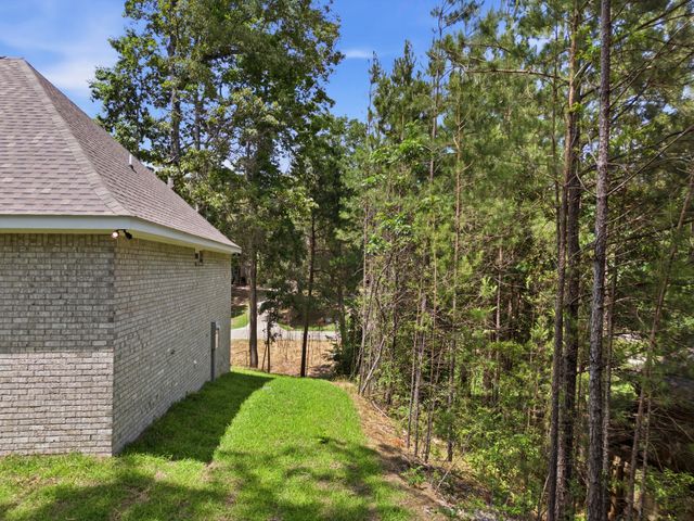 14 Shawnee Ln., Hattiesburg, MS 39402