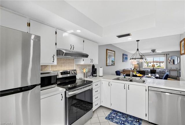 11250 Caravel CIR 306, Fort Myers, FL 33908