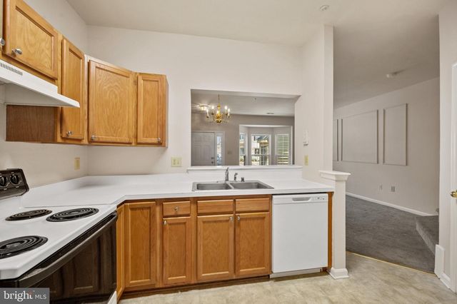 2015 COOPER POINT CT, Odenton, MD 21113
