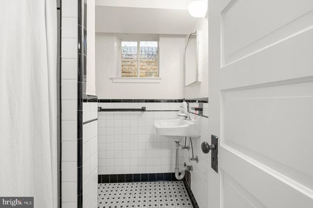 7214 ROLLINGWOOD DR, Chevy Chase, MD 20815