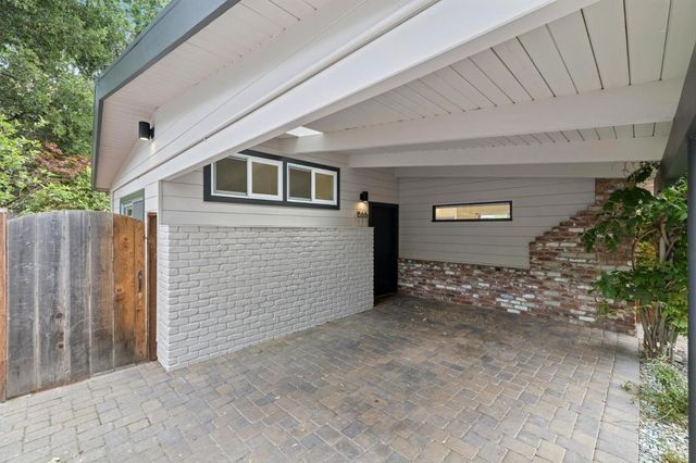 1545-1565 Stanford Avenue, Palo Alto, CA 94306