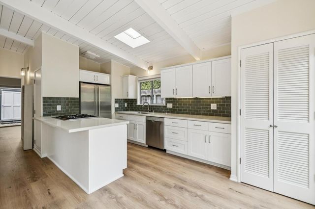 1545-1565 Stanford Avenue, Palo Alto, CA 94306