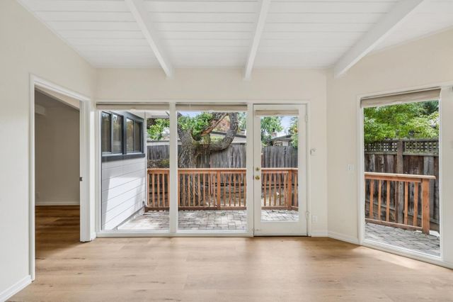 1545-1565 Stanford Avenue, Palo Alto, CA 94306