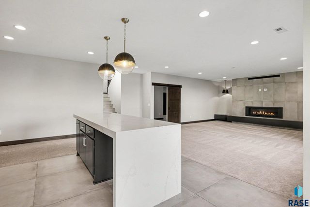 6701 E Spitfire Cir Circle, Sioux Falls, SD 57110